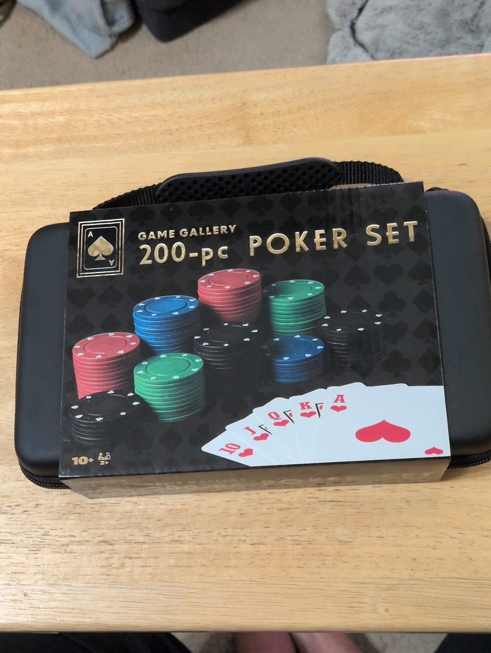 200-pc Poker Set Unopened